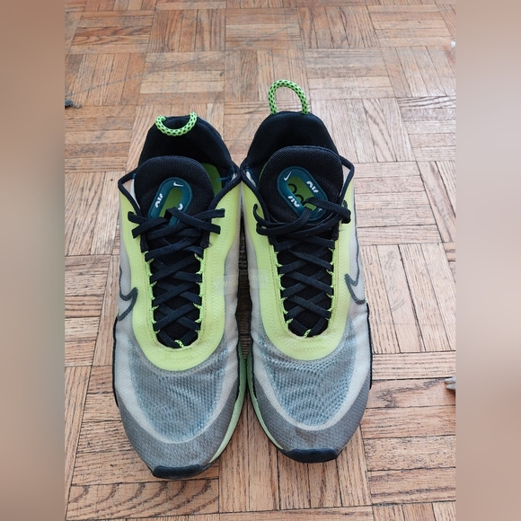 Nike AirMax 2090 , US 11 - Picture 3 of 4